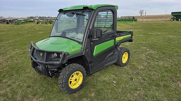 Image of John Deere XUV 835R Primary image