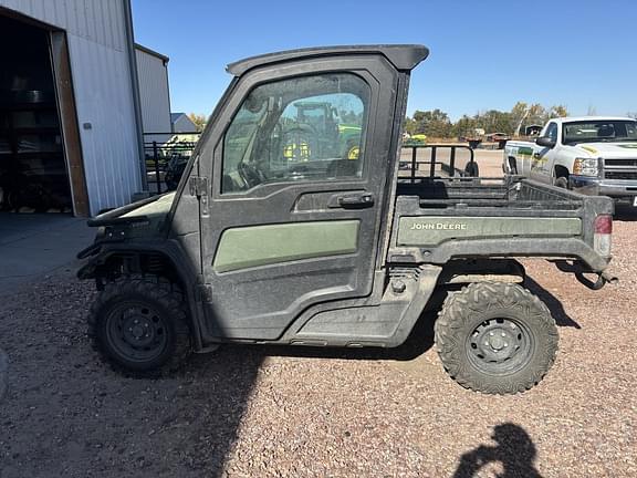 Image of John Deere XUV 835R equipment image 2