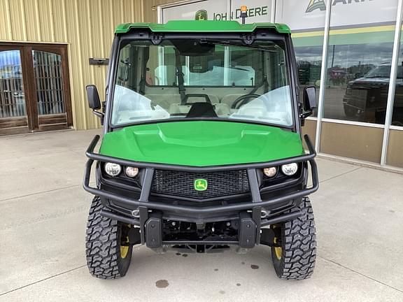 Image of John Deere XUV 835R equipment image 1