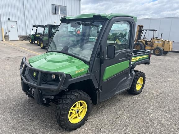 Image of John Deere XUV 835R Primary image