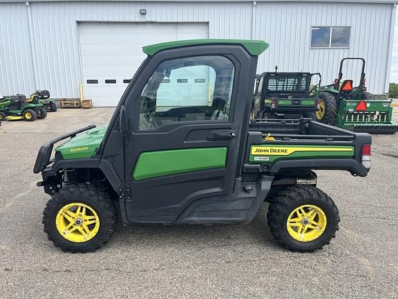 Image of John Deere XUV 835R equipment image 1