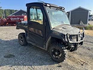 2021 John Deere XUV 835R Equipment Image0