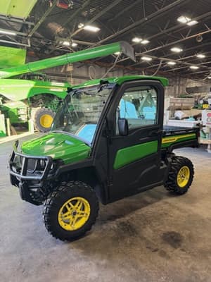 2021 John Deere XUV 835R Image