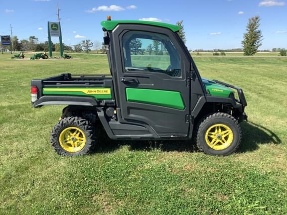 Image of John Deere XUV 835R equipment image 3