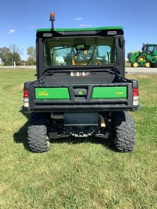 Image of John Deere XUV 835R equipment image 4
