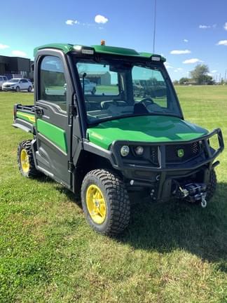 Image of John Deere XUV 835R Primary image