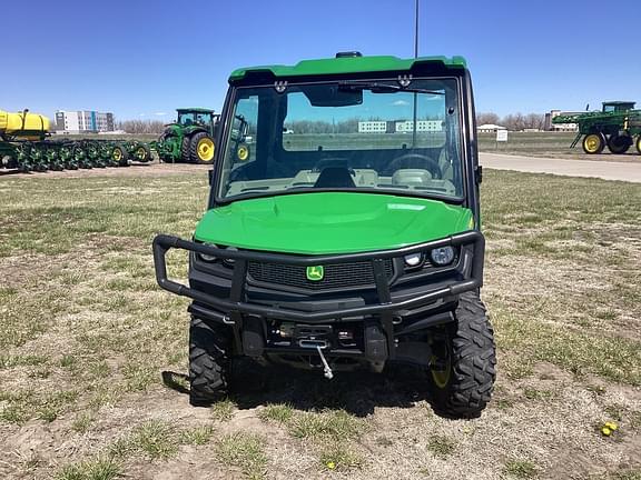 Image of John Deere XUV 835R equipment image 1