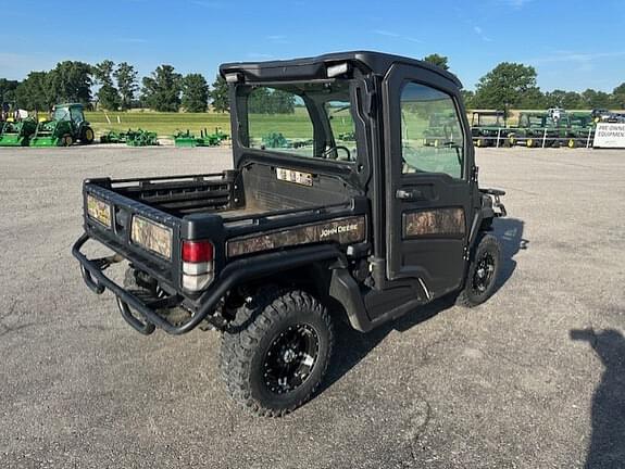 Image of John Deere XUV 835R equipment image 4