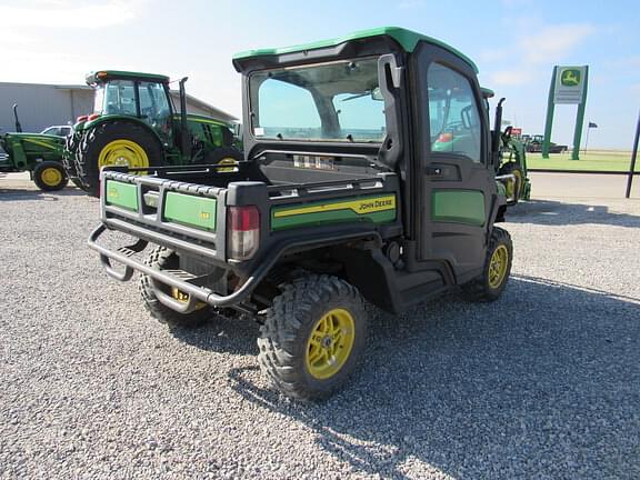 Image of John Deere XUV 835R equipment image 4