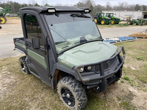 Main image John Deere XUV 835R