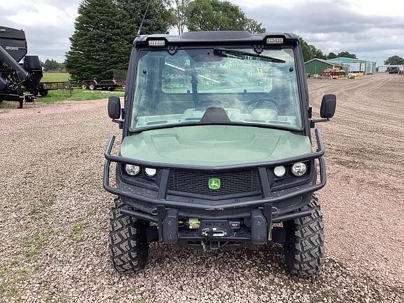 Image of John Deere XUV 835R equipment image 1