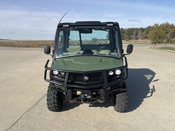 Image of John Deere XUV 835R equipment image 1