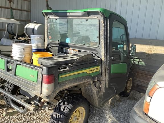 Image of John Deere XUV 835R equipment image 2