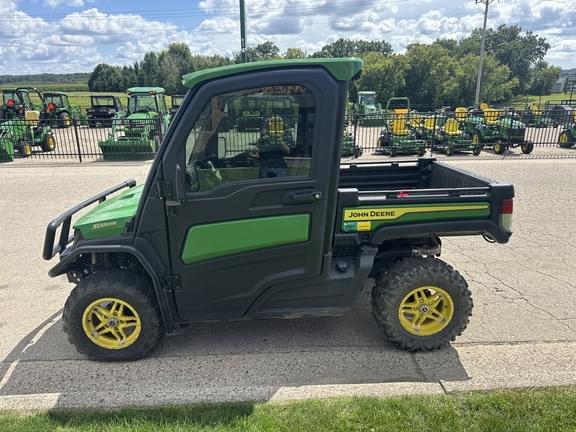 Image of John Deere XUV 835R equipment image 3