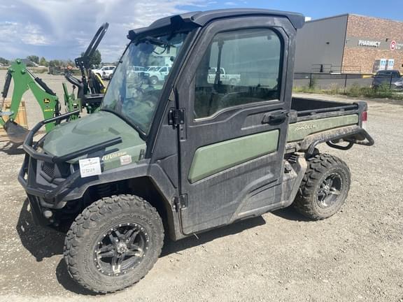 Image of John Deere XUV 835R equipment image 1