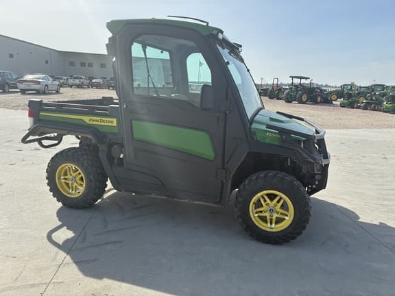 Image of John Deere XUV 835R equipment image 3