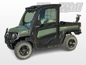 2021 John Deere XUV 835R Image