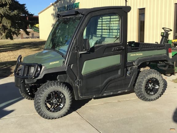 Image of John Deere XUV 835R equipment image 1