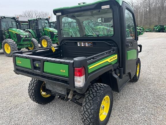 Image of John Deere XUV 835R equipment image 4