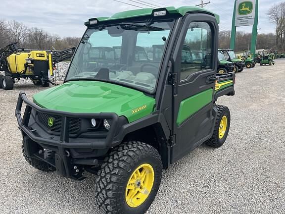 Image of John Deere XUV 835R Primary image
