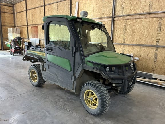 Main image John Deere XUV 835R