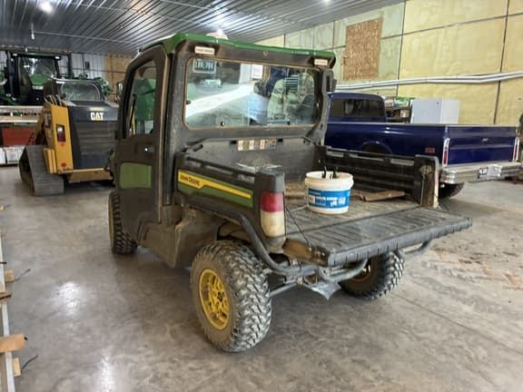 Image of John Deere XUV 835R equipment image 2