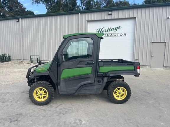 Image of John Deere XUV 835R equipment image 1