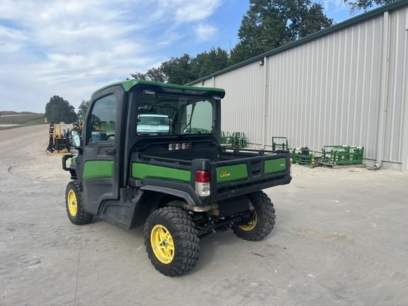 Image of John Deere XUV 835R equipment image 2