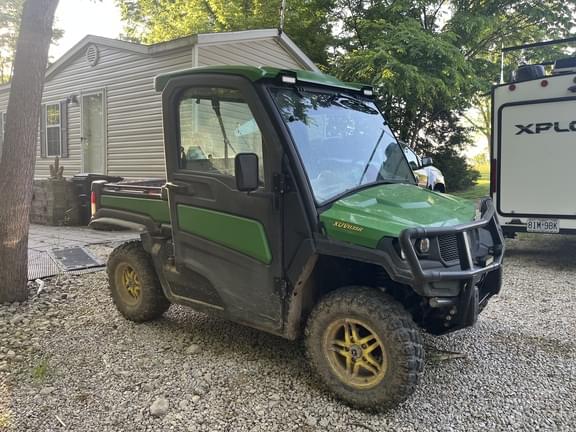 Image of John Deere XUV 835R Primary image