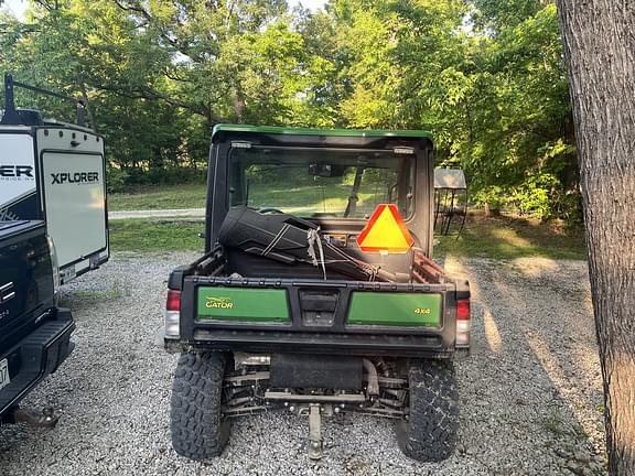 Image of John Deere XUV 835R equipment image 2