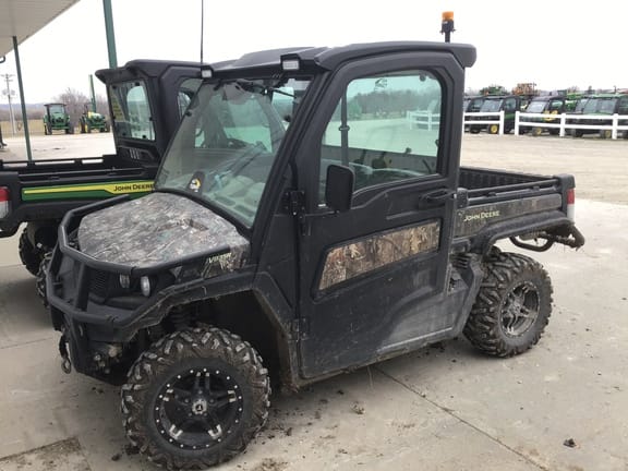 Main image John Deere XUV 835R