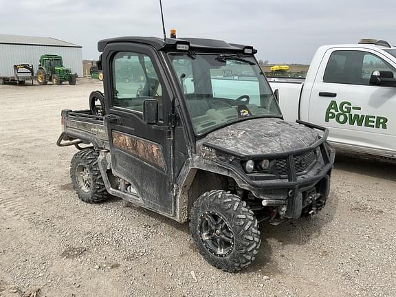 Image of John Deere XUV 835R equipment image 1