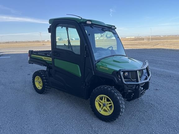 Image of John Deere XUV 835R equipment image 2