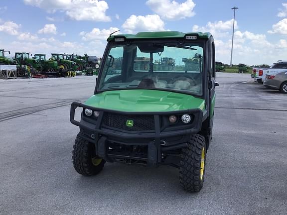 Image of John Deere XUV 835R equipment image 1