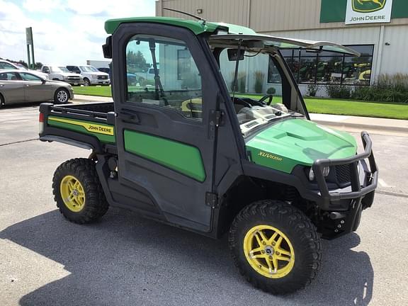 Image of John Deere XUV 835R Primary image