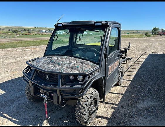 Image of John Deere XUV 835R Image 1