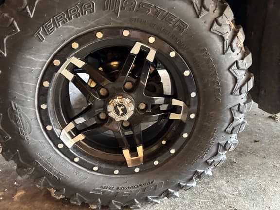 Image of John Deere XUV 835R equipment image 4