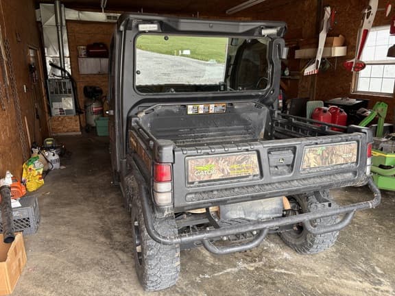 Image of John Deere XUV 835R equipment image 1