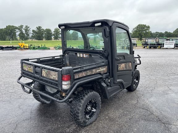 Image of John Deere XUV 835R equipment image 2