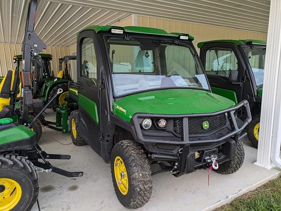 Image of John Deere XUV 835R Primary image