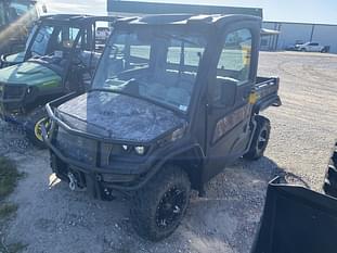 2021 John Deere XUV 835R Equipment Image0