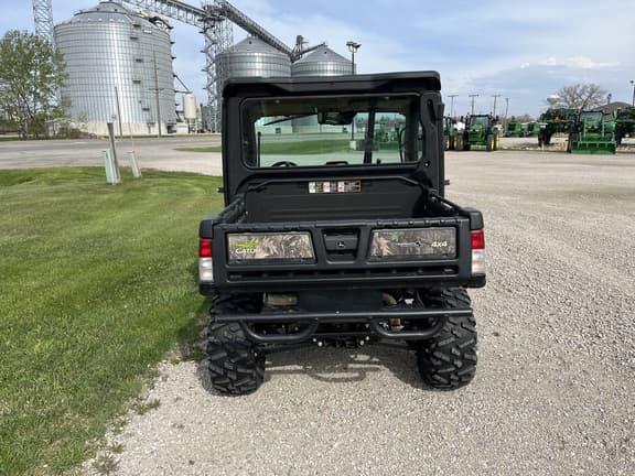 Image of John Deere XUV 835R equipment image 1