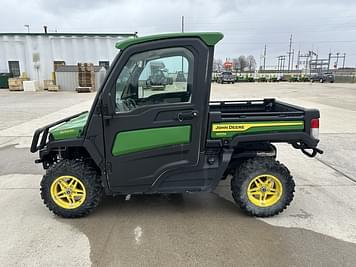 Main image John Deere XUV 835R