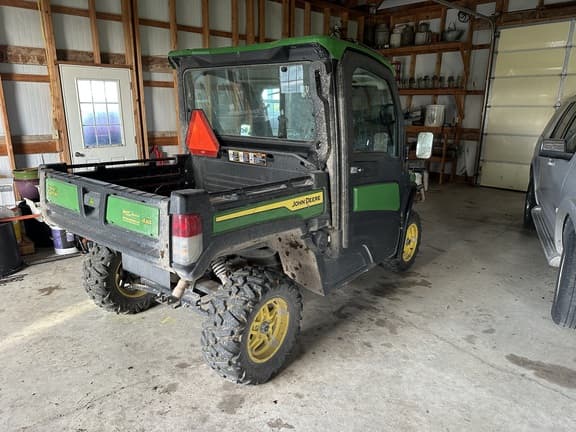 Image of John Deere XUV 835R equipment image 3