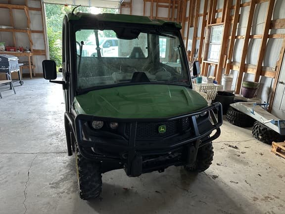 Image of John Deere XUV 835R equipment image 2