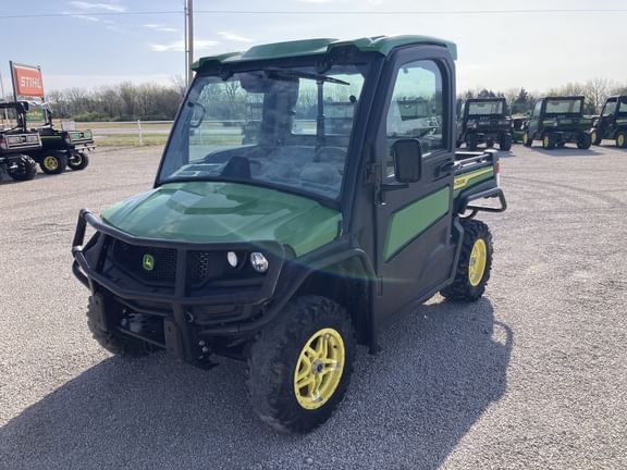 Main image John Deere XUV 835R