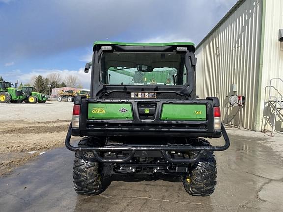 Image of John Deere XUV 835R equipment image 3