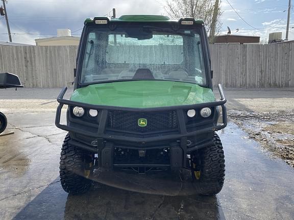 Image of John Deere XUV 835R equipment image 1