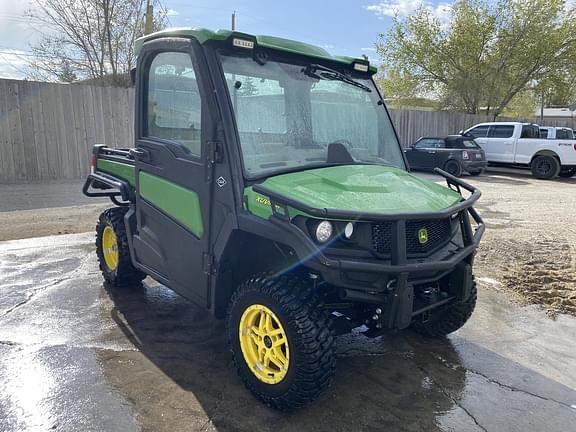 Image of John Deere XUV 835R equipment image 4
