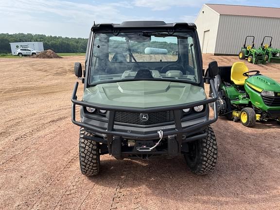 Image of John Deere XUV 835R equipment image 1
